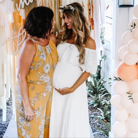 Lulu’s Off Shoulder Lace NOT MATERNITY Maxi Dress - Picture 2 of 9